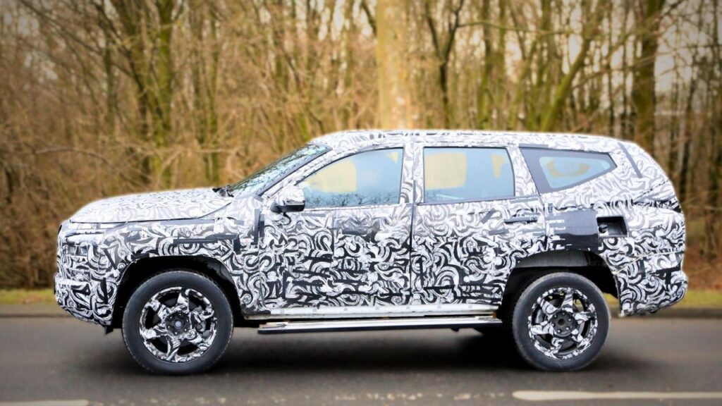 Mitsubishi’s 2026 Pajero Sport Spy Shot